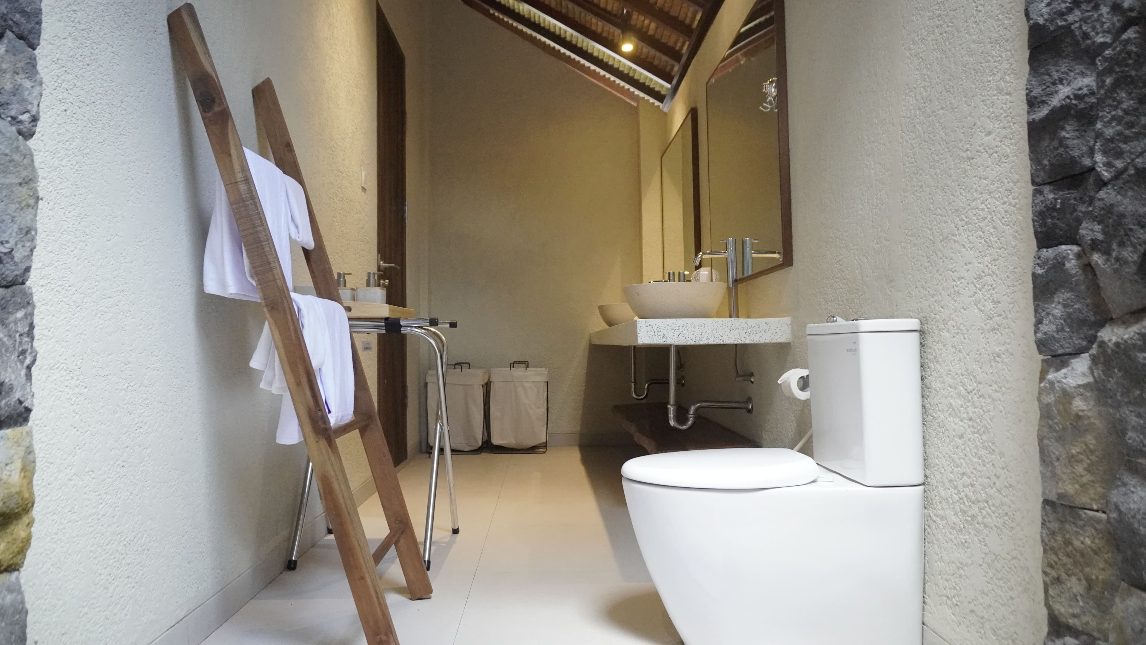 Room Image 5